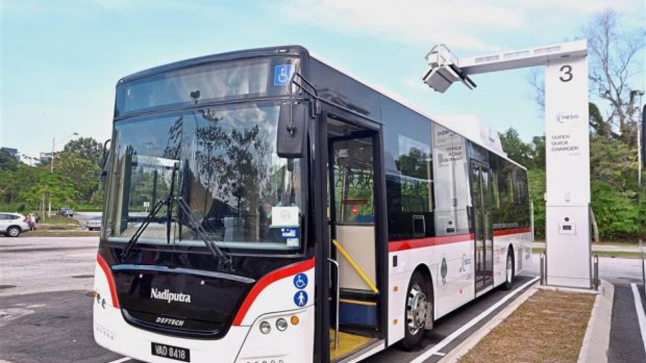 Cyberjaya And Putrajaya Are Now Using Fast Charging Electric Buses Video